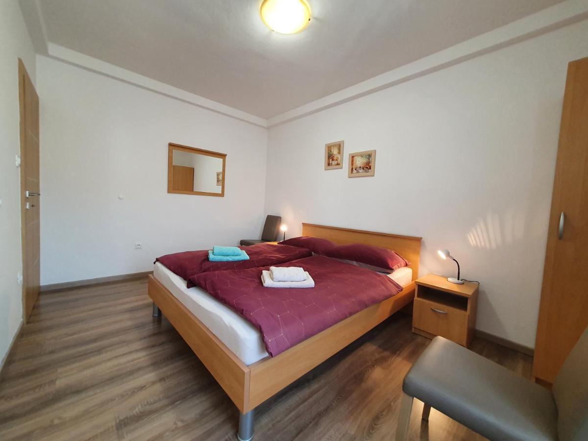 Apartments Zic Malinska Esterno foto